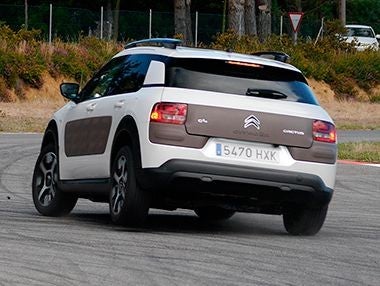 La vídeo prueba del Citroën C4 Cactus HDi 92 CV ETG6 La vídeo prueba del Citroën C4 Cactus HDi 92 CV ETG6