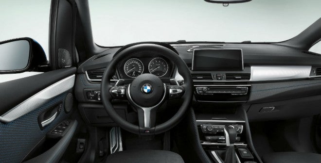 BMW Serie 2 Active Tourer El interior del Serie 2 Active Tourer varía en algunos detalles respecto a los últimos modelos de BMW.