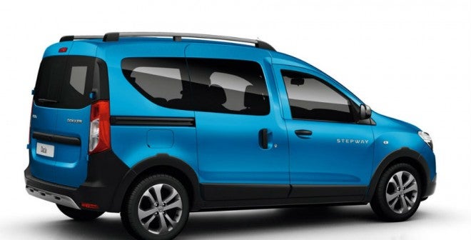 Dacia Dokker Stepway El Dacia Dokker Stepway presenta diversos cambios estéticos respecto a la versión convencional.