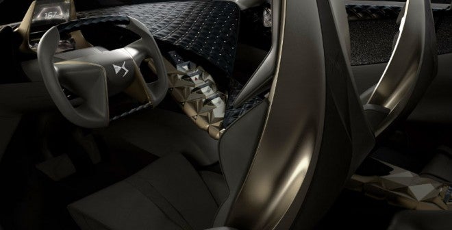 Divine DS El futurismo se apodera del interior del Divine DS.