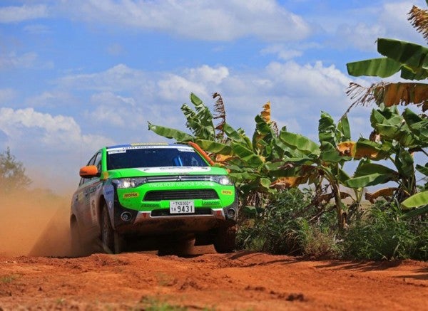 Mitsubishi Outlander PHEV Asia Cross Country 2014 Mitsubishi Outlander PHEV Asia Cross Country 2014