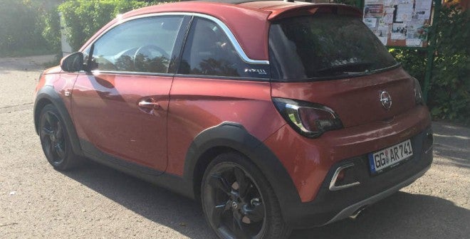 Opel Adam Rocks Los consumos de los motores 1.0 Ecotec Turbo ofrecen cifras muy buenas.