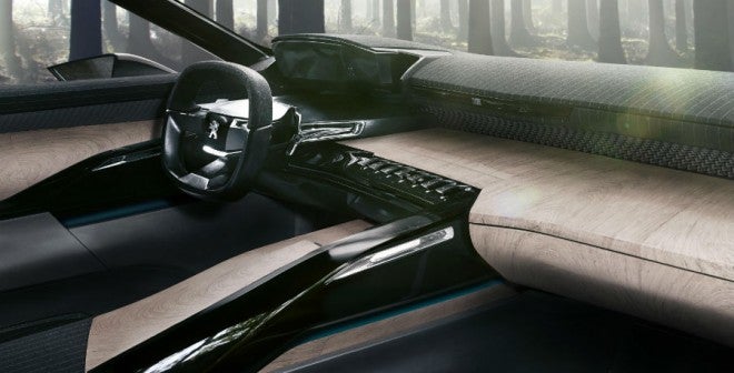 Peugeot Exalt El interior del Peugeot Exalt es lo que más se aleja de un posible modelo de producción.