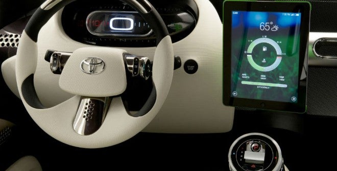 Toyota U2 Concept El interior del Toyota U2 Concept es tan minimalista como tecnológico.