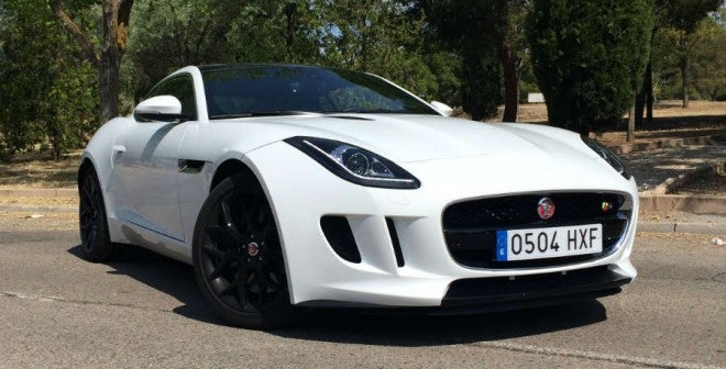Jaguar F-Type El Jaguar F-Type S aporta un plus de exclusividad al que algunos de sus rivales no llegan.