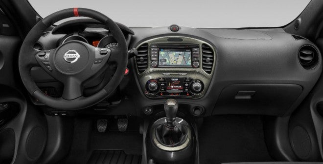 Nissan Juke Nismo RS El interior del Nissan Juke Nismo RS está repleto de detalles deportivos.