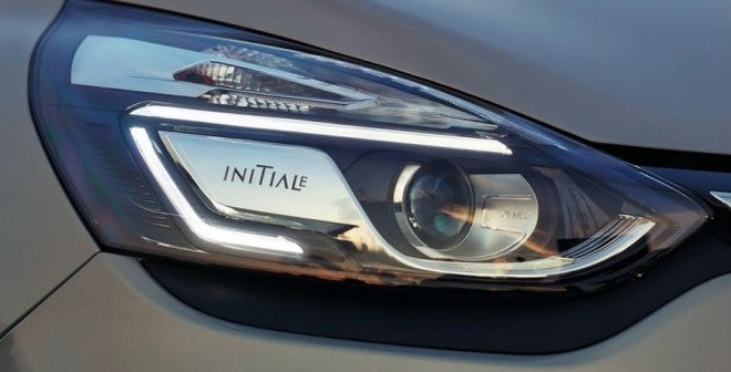 Renault Clio Initiale Paris Hasta las ópticas de esta edición del Clio contarán con la inscripción Initiale París.