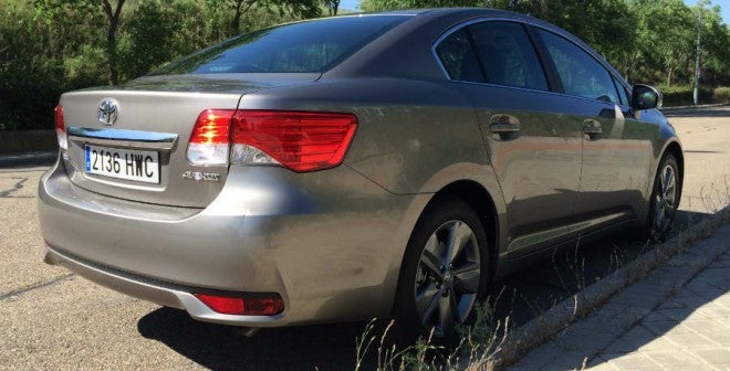 Toyota Avensis El Toyota Avensis es una de las opciones a tener en cuenta si quieres comprar una berlina familiar.