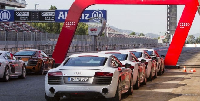 Audi R8 La impaciencia te consume cuando sabes que vas a poder rodar en un circuito con un Audi R8.