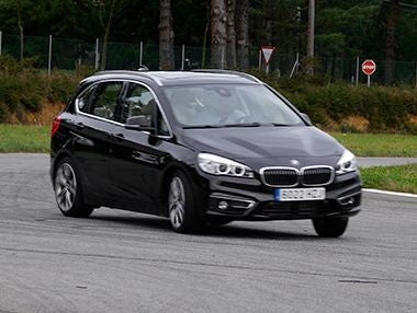 BMW 218d Active Tourer Luxury 2014: la prueba, en vídeo BMW 218d Active Tourer Luxury 2014: la prueba, en vídeo