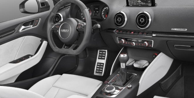 Audi-RS3_Sportback El interior del Audi RS3 Sportback también se radicaliza.