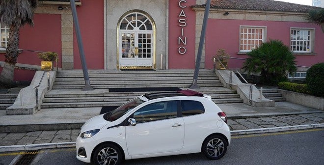 Peugeot 108 Top! Puretech 82 CV 2014 Peugeot 108 Top! Puretech 82 CV 2014, A Toxa, Rubén Fidalgo