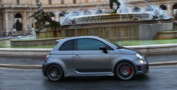 Así es el nuevo Abarth 695 Biposto 2015 Así es el nuevo Abarth 695 Biposto 2015