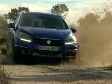 Vídeo prueba: Suzuki sx4 S-Cross 1.6L DDiS 4×4 Vídeo prueba: Suzuki sx4 S-Cross 1.6L DDiS 4×4