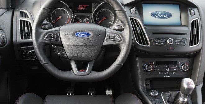 Ford Focus ST El volante del Focus ST es exclusivo de esta versión.
