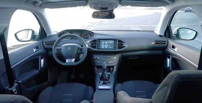 Prueba Peugeot 308 SW 1.2 PureTech 110 CV Business Line Prueba Peugeot 308 SW 1.2 PureTech 110 CV Business Line, interior, Rubén Fidalgo