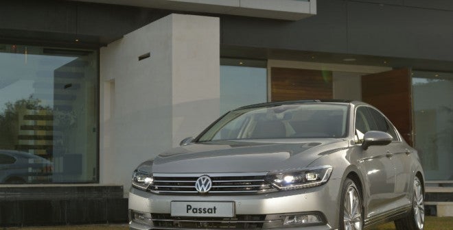 Volkswagen Passat La nueva parrilla delantera del Passat es una de las razones por las que se puede decir que cuenta con una imagen más deportiva.
