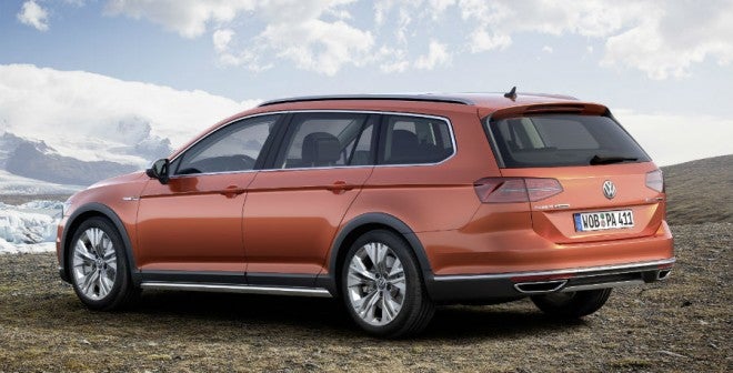 Volkswagen Passat Alltrack El nuevo Passat Alltrack cuenta con cuatro motores diferentes, uno de gasolina y tres diésel.