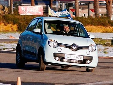 Vídeo prueba Renault Twingo SCe 70 CV Zen 2015 Vídeo prueba Renault Twingo SCe 70 CV Zen 2015