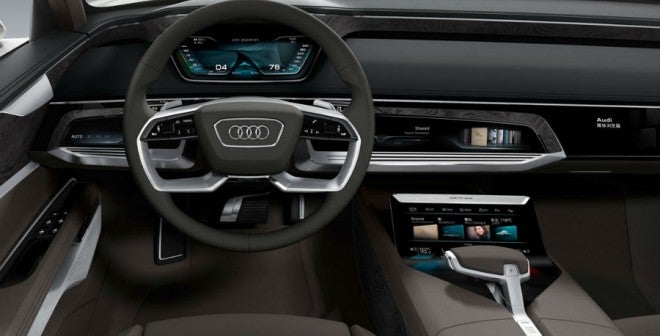 Audi Prologue Allroad El Audi Prologue Allroad cuenta en su interior hasta con 3 pantallas táctiles.