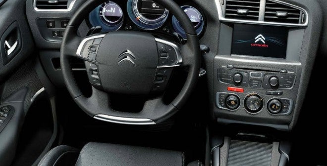 Citroen C4 A nivel de equipamiento, el C4 Business de Citroën es un modelo muy apetecible.