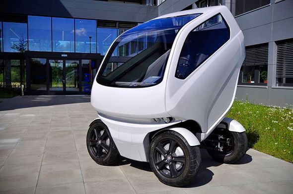 EOscc2 el coche eléctrico que va de costado y encoge EOscc2 el coche eléctrico que va de costado y encoge
