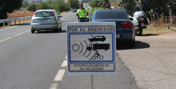 La DGT duplica los controles de velocidad con radar móvil La DGT duplica los controles de velocidad con radar móvil