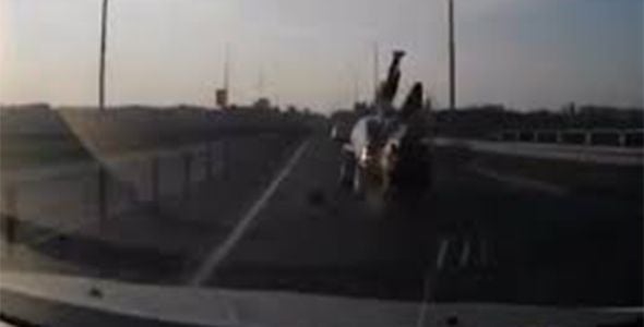 El motorista que salvó la vida de milagro El motorista que salvó la vida de milagro