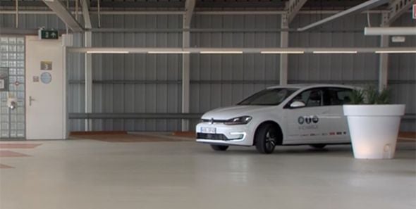 Volkswagen V-Charge: aparcamiento autónomo y carga por inducción Volkswagen V-Charge: aparcamiento autónomo y carga por inducción