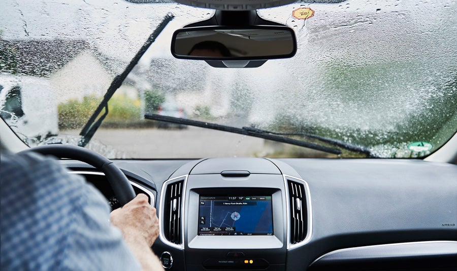 Cómo conducir con lluvia Cómo conducir con lluvia
