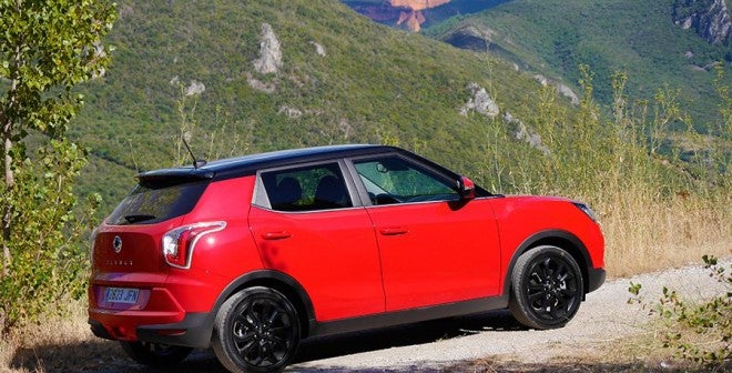 Prueba SsangYong Tivoli Limited 4x2 2015 Prueba SsangYong Tivoli Limited 4x2 2015, N120, Rubén Fidalgo