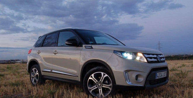 SUZUKI-VITARA-lateral-noche-geta