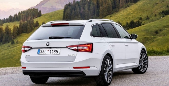 Skoda-Superb_Combi_2016_900x656 Skoda Supeberb Combi