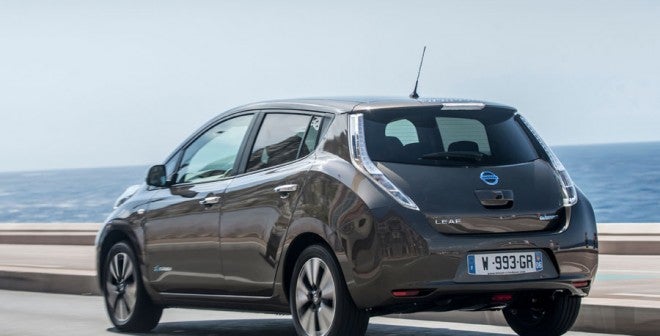 New-Nissan-LEAF-30-kWh_105