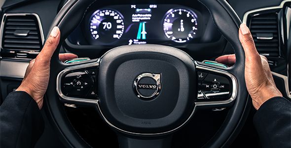 Volvo inventa una interfaz para transferir el control del hombre al coche Volvo inventa una interfaz para transferir el control del hombre al coche