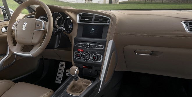 El refinado interior del nuevo DS4