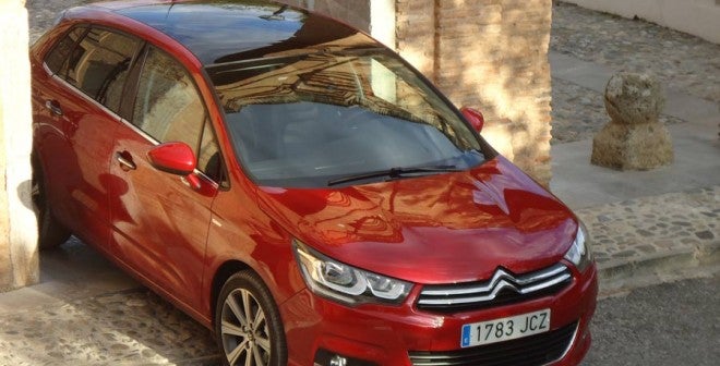 CITROEN C4 PureTech 130 Exclusive C4-frontal-lateral