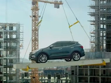 Vídeo: Hyundai Santa Fe esquivando obstáculos Vídeo: Hyundai Santa Fe esquivando obstáculos