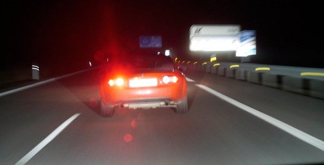 Cuándo encender las luces del coche Cuándo encender las luces del coche