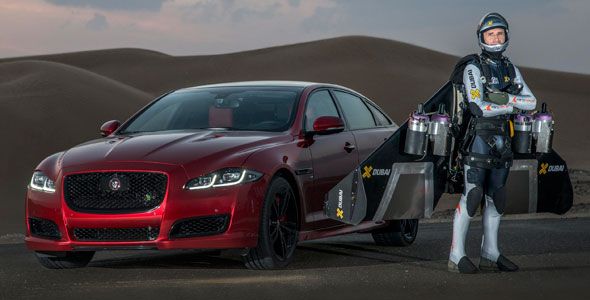 El nuevo Jaguar XJR se mide con el hombre pájaro, ¿quién es más rápido? El nuevo Jaguar XJR se mide con el hombre pájaro, ¿quién es más rápido?