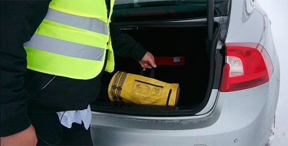 Qué debes llevar en el coche en invierno Qué debes llevar en el coche en invierno