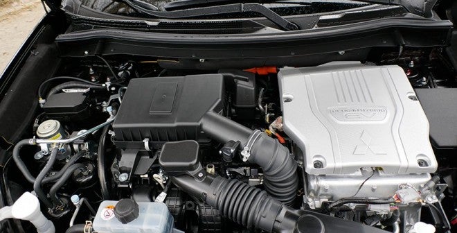 Prueba del Mitsubishi Outlander PHEV 2016 Prueba del Mitsubishi Outlander PHEV 2016, motor, Rubén Fidalgo