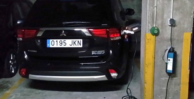 Prueba del Mitsubishi Outlander PHEV 2016 Prueba del Mitsubishi Outlander PHEV 2016, recarga, Rubén Fidalgo