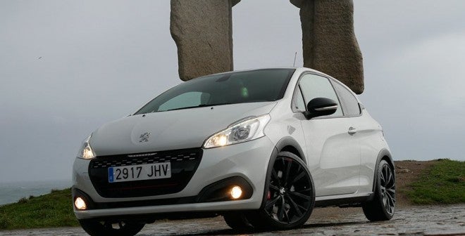 Prueba del Peugeot 208 GTi by Peugeot Sport Prueba del Peugeot 208 GTi by Peugeot Sport, La Coruña, Rubén Fidalgo