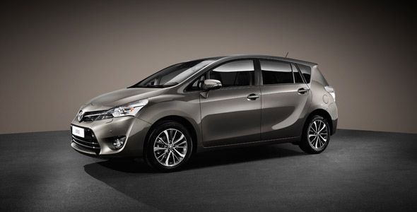 El Toyota Verso refuerza su gama mecánica con un motor diésel El Toyota Verso refuerza su gama mecánica con un motor diésel