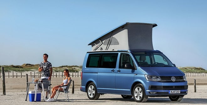 Volkswagen California: duerme, come, dúchate,...