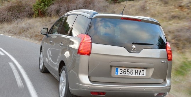 Peugeot 5008 (5) Peugeot 5008