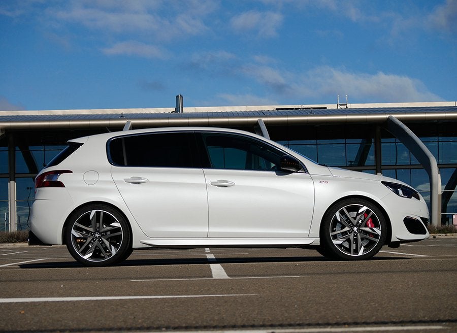 Prueba del Peugeot 308 GTi by Peugeot Sport 270 CV, León, Rubén Fidalgo