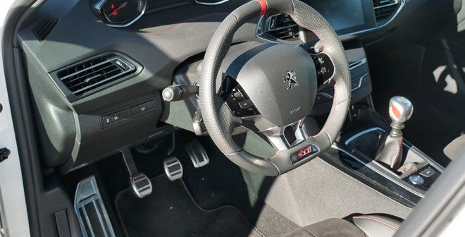 Prueba del Peugeot 308 GTi by Peugeot Sport 270 CV Prueba del Peugeot 308 GTi by Peugeot Sport 270 CV, interior, Rubén Fidalgo