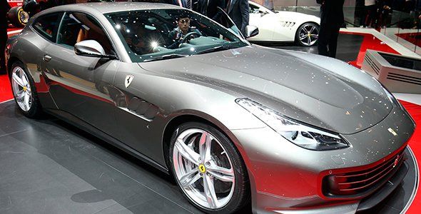 El Ferrari GTC4Lusso se estrena en Ginebra 2016 El Ferrari GTC4Lusso se estrena en Ginebra 2016